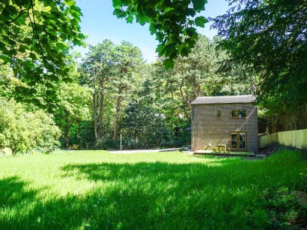 Dunsdale Lodge Frodsham Exterior photo